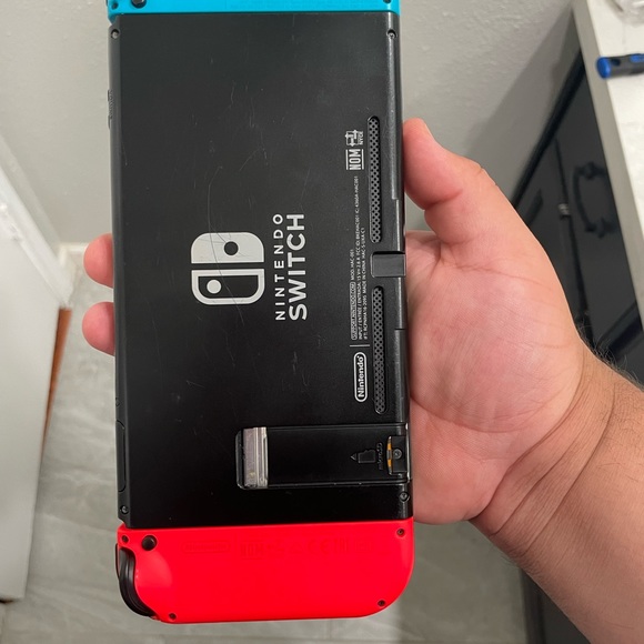 Nintendo switch - Picture 6 of 6